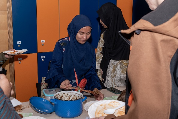 After the Faculty Days, the international students of the university again presented the culinary specialties of their home country in the main hall 